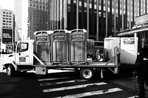 Best Portable restroom trailer rental  in Calumet Park, IL